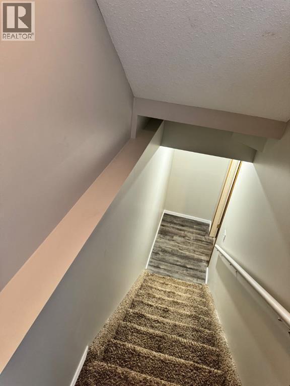 61 Lakeview Close, Blackfalds, AB - Indoor Photo Showing Other Room