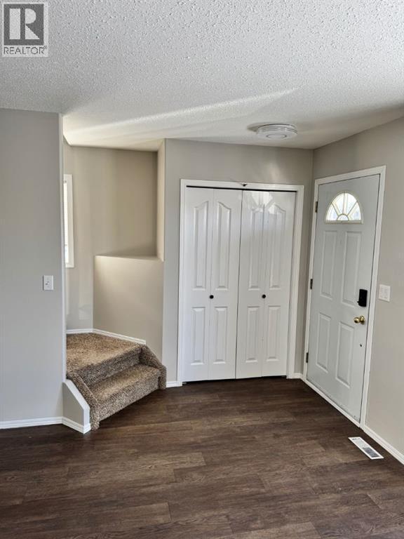 61 Lakeview Close, Blackfalds, AB - Indoor