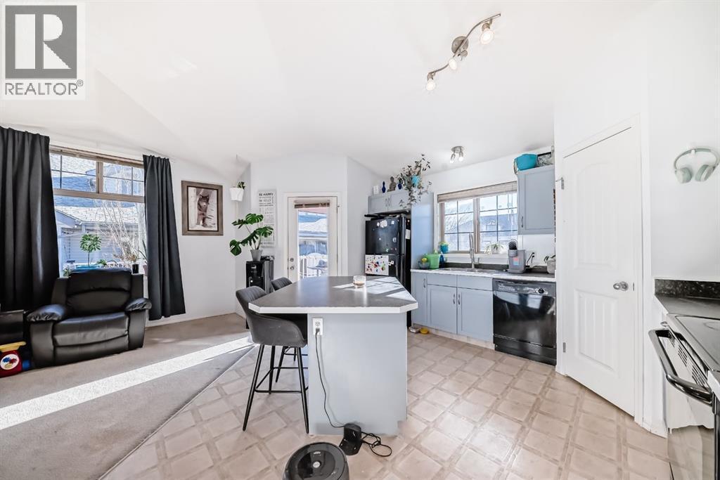 205, 27 Everridge Square Sw, Calgary, AB - Indoor