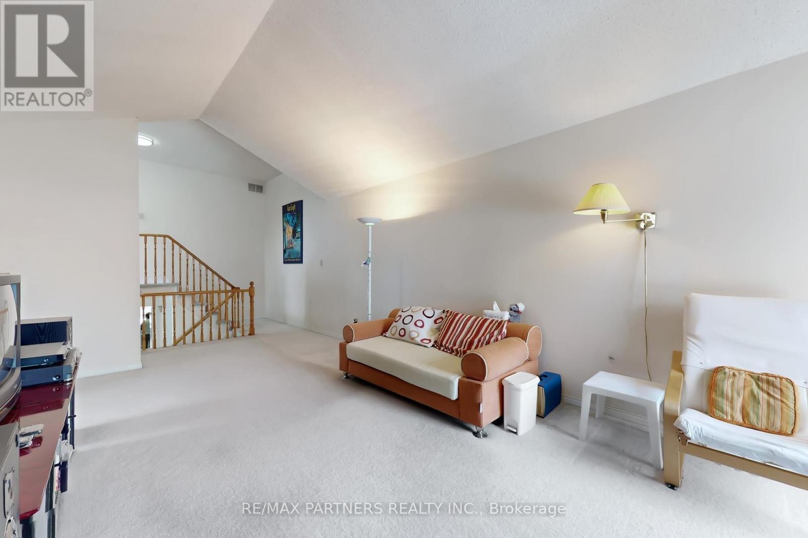 48 Coverdale Crescent, Toronto, ON - Indoor