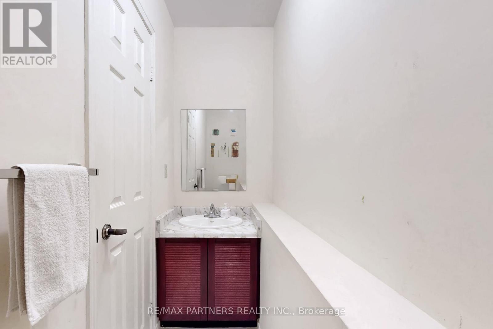 48 Coverdale Crescent, Toronto, ON - Indoor Photo Showing Other Room