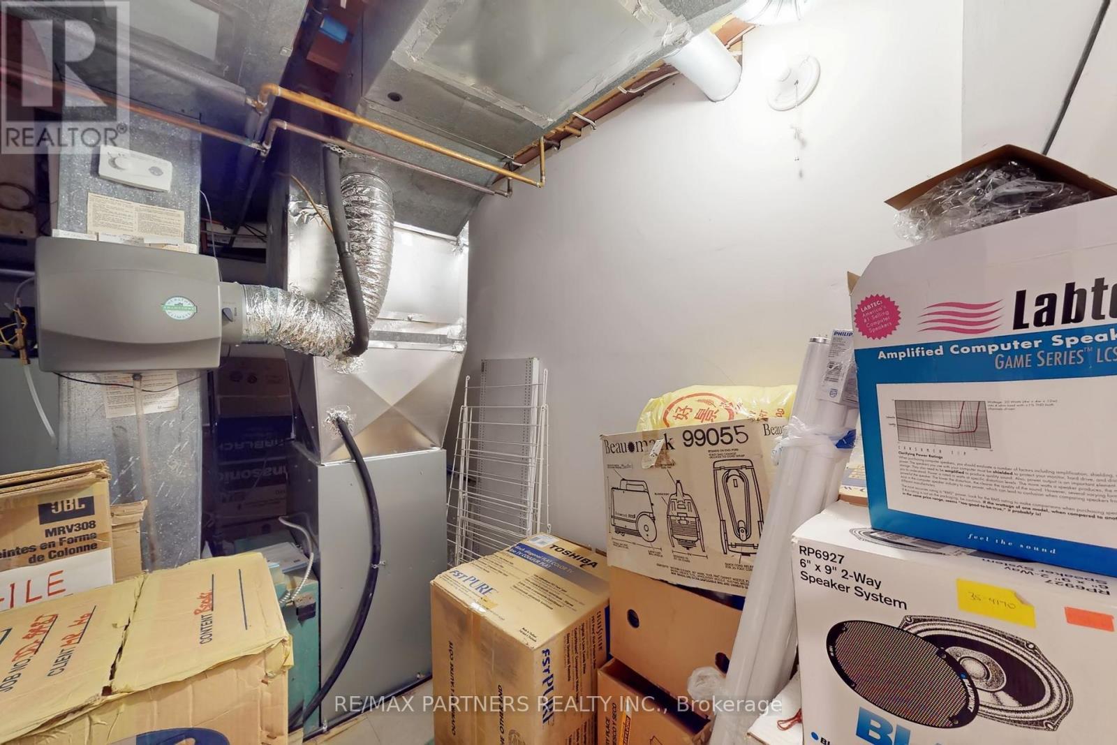 48 Coverdale Crescent, Toronto, ON - Indoor