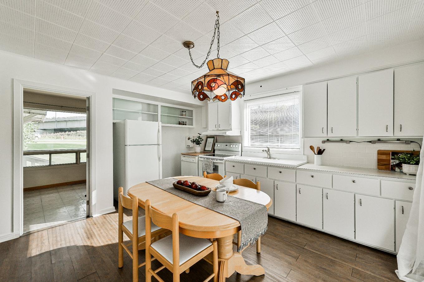 Cuisine - 1107 Ch. Des Patriotes N., Mont-Saint-Hilaire, QC