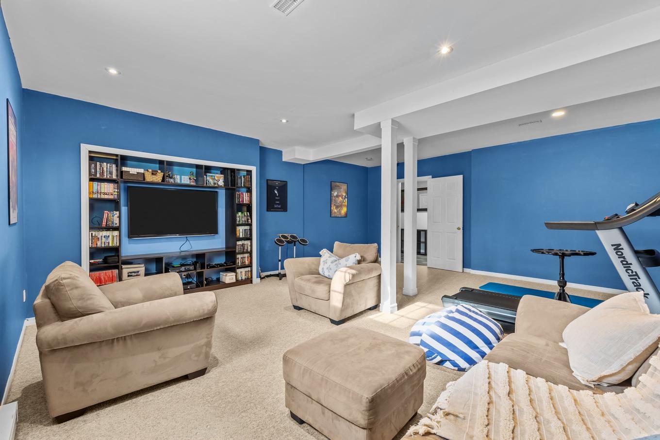 Salle familiale - 1820 Rue Du Violon, Saint-Lazare, QC - Indoor