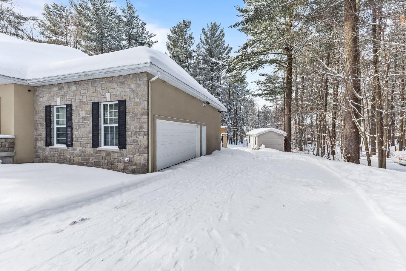 Garage - 1820 Rue Du Violon, Saint-Lazare, QC - Outdoor