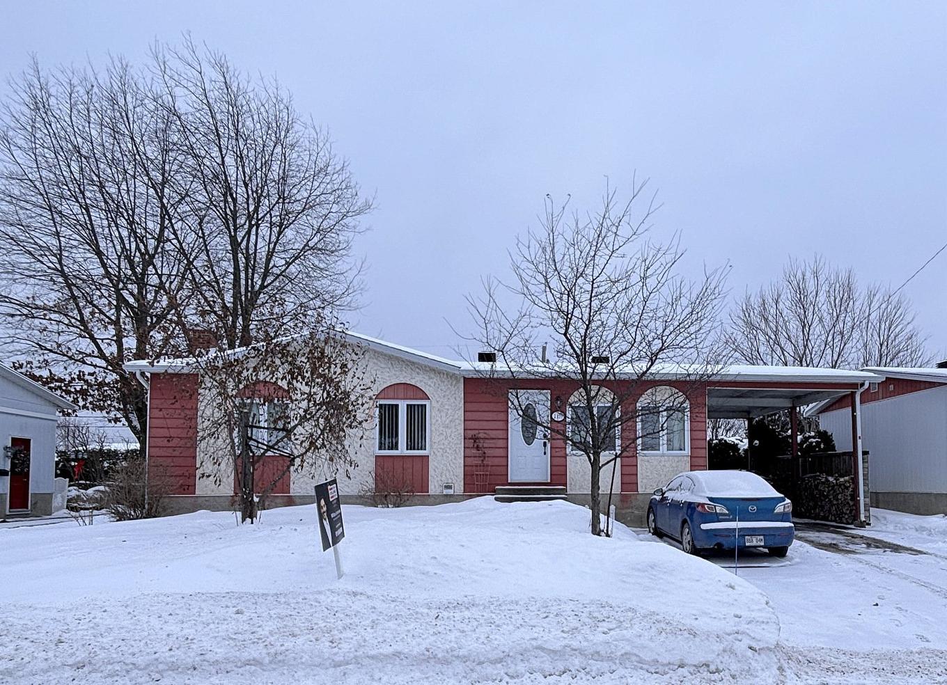 Exterior - 2125 Rue St-Denis, Drummondville, QC - Outdoor