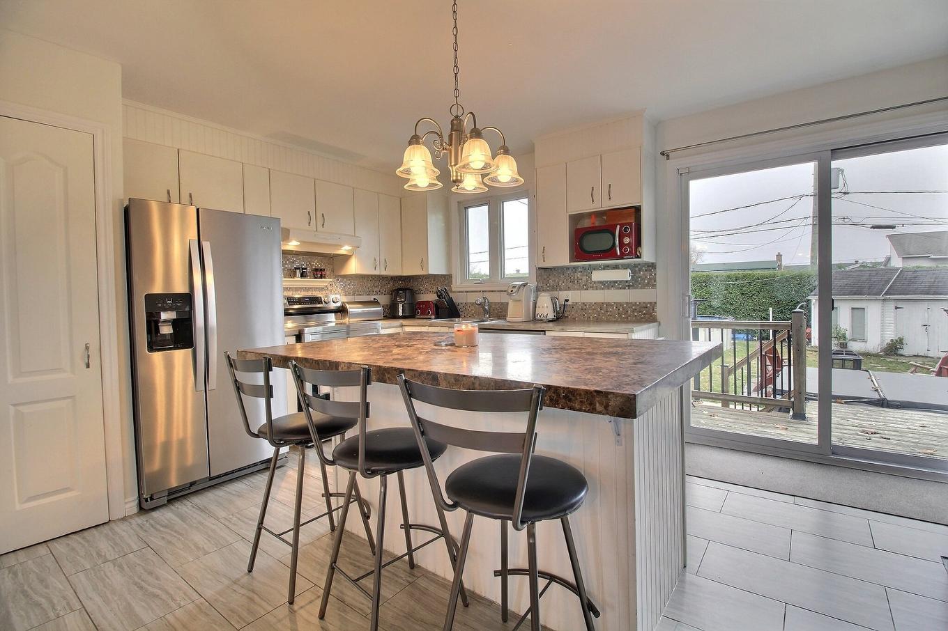 Kitchen - 2125 Rue St-Denis, Drummondville, QC - Indoor