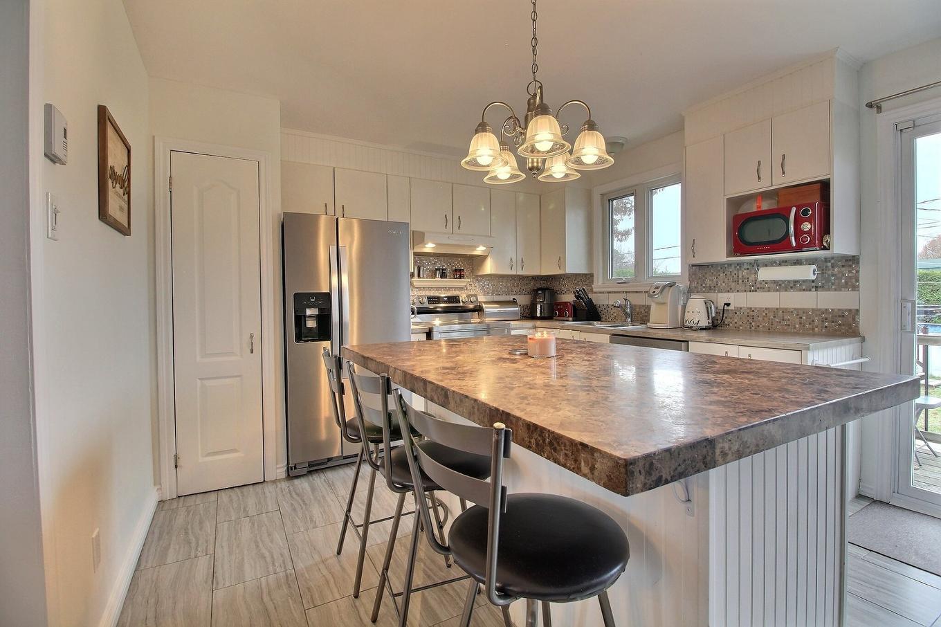 Kitchen - 2125 Rue St-Denis, Drummondville, QC - Indoor
