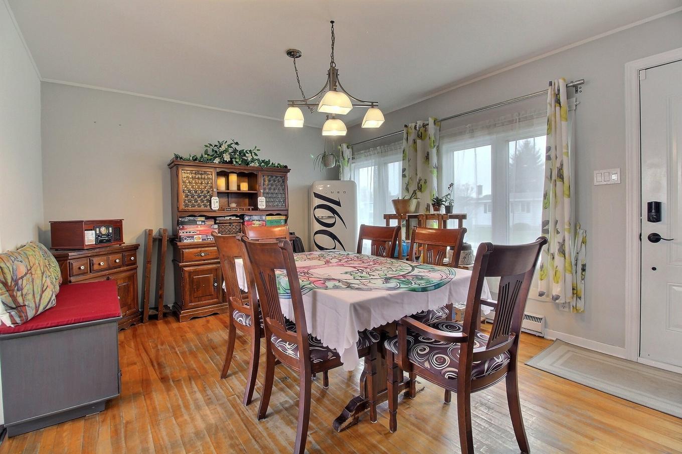 Dining room - 2125 Rue St-Denis, Drummondville, QC - Indoor Photo Showing Dining Room