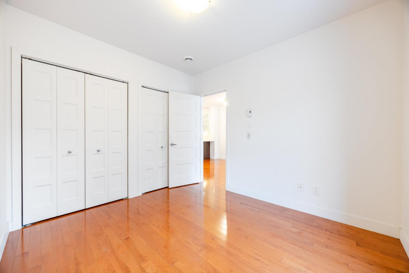 Chambre à coucher - 203-440 Rue De La Gauchetière E., Montréal (Ville-Marie), QC - Indoor Photo Showing Other Room