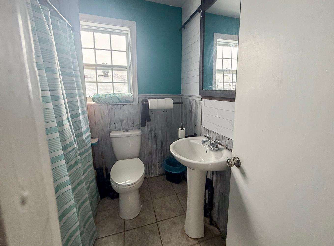 Salle de bains - 38 Rue Hamelin, Lachute, QC - Indoor Photo Showing Bathroom