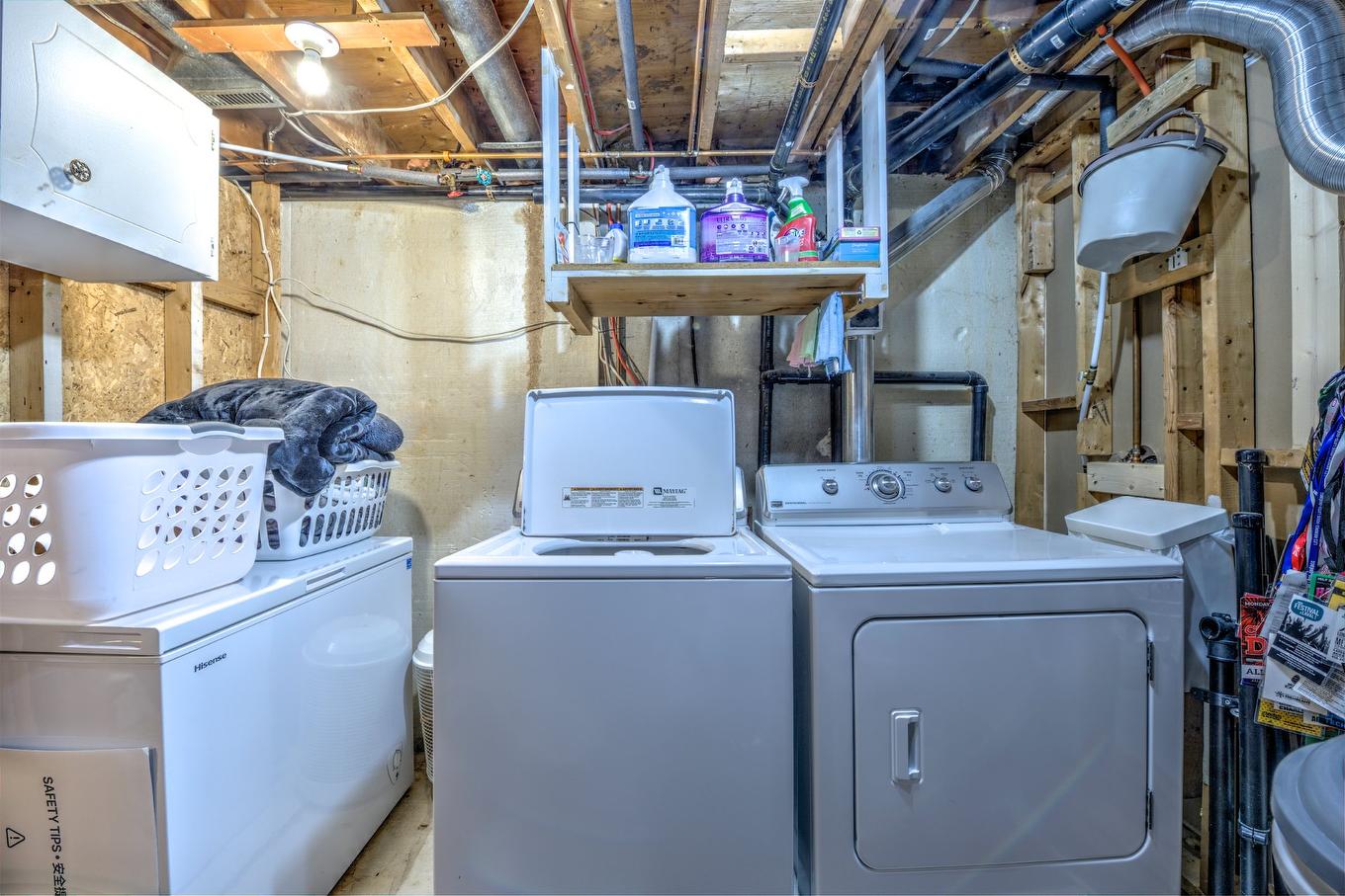 Laundry room - 1116 Rue Lesage, Prévost, QC - Indoor Photo Showing Laundry Room