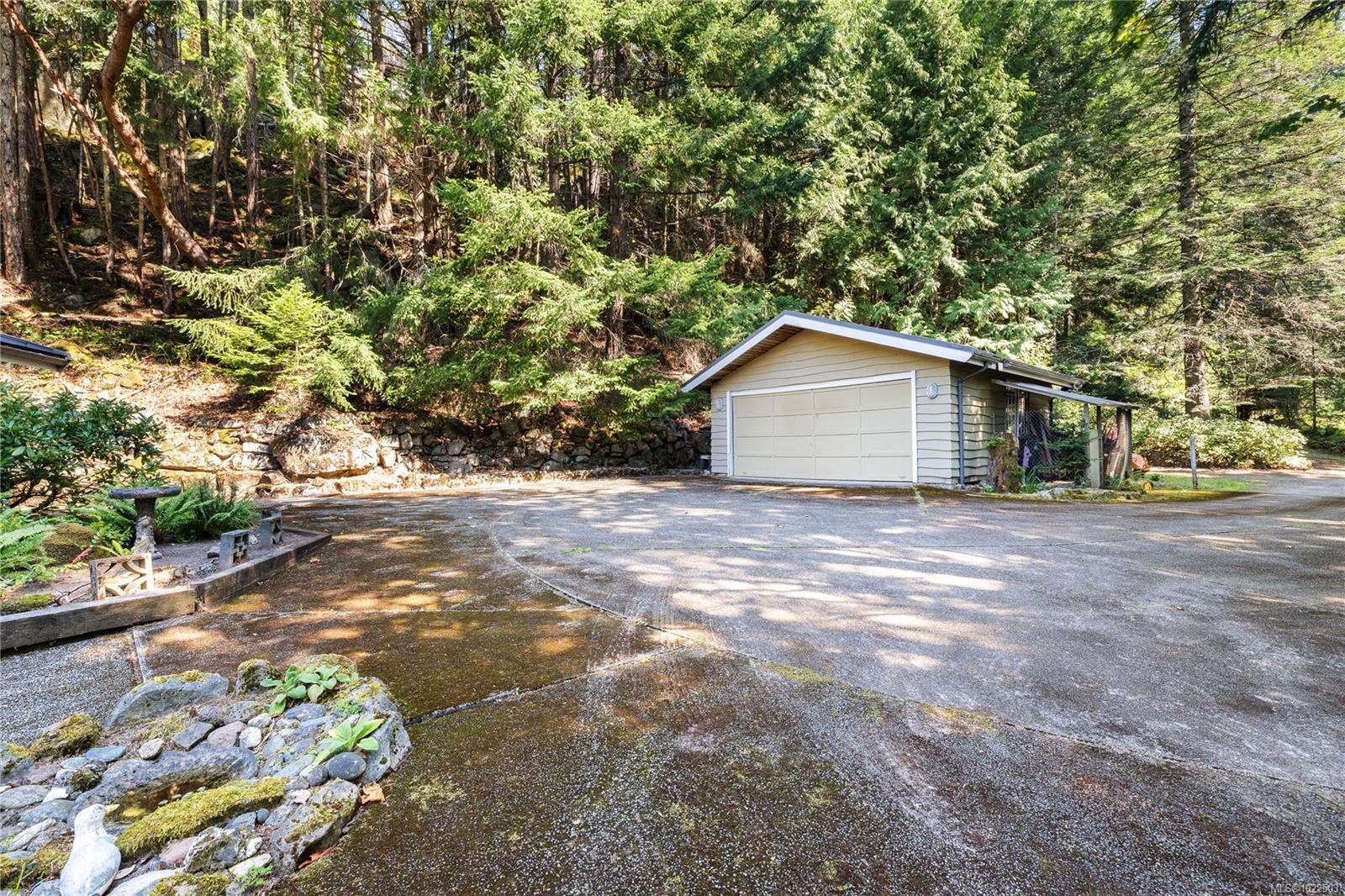 212 Sunset Dr, Salt Spring, BC