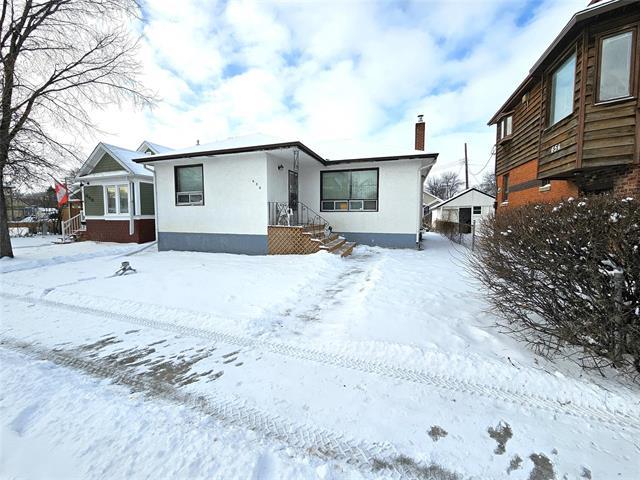 650 Burnell St, Winnipeg, MB