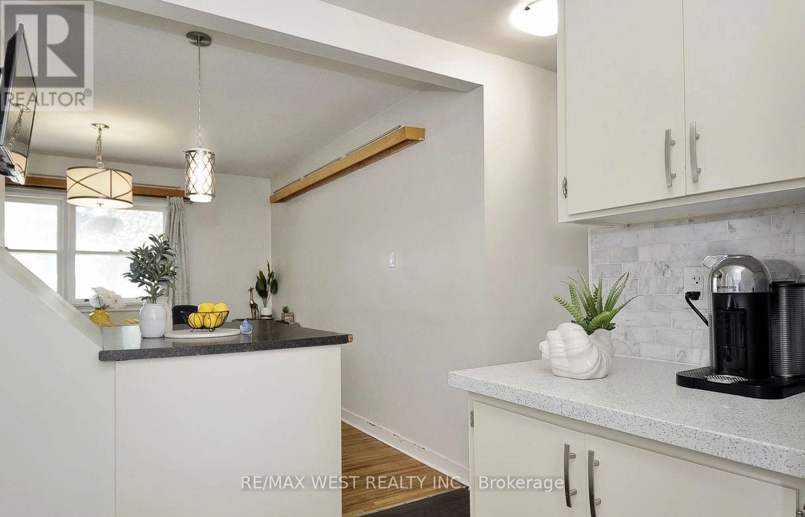 442 Highland Road E, Kitchener, ON - Indoor Photo Showing Other Room