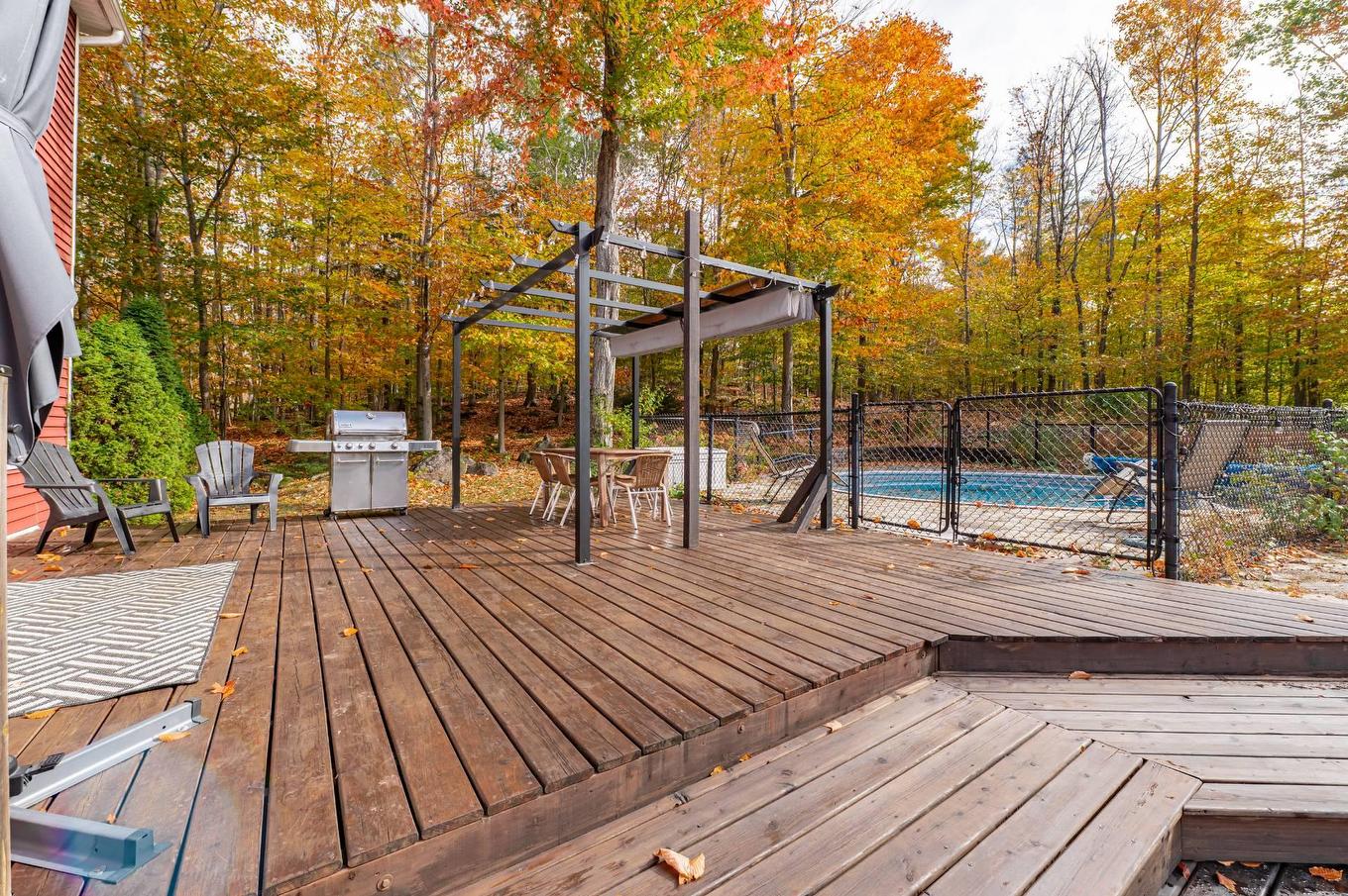 Patio - 390 Rue Du Clos-Du-Meunier, Prévost, QC - Outdoor With Deck Patio Veranda