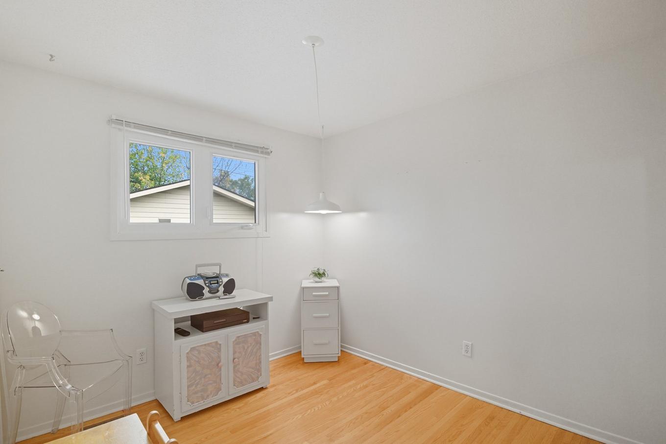 Bedroom - 17 Rue De Bourgogne, Gatineau (Gatineau), QC - Indoor Photo Showing Other Room