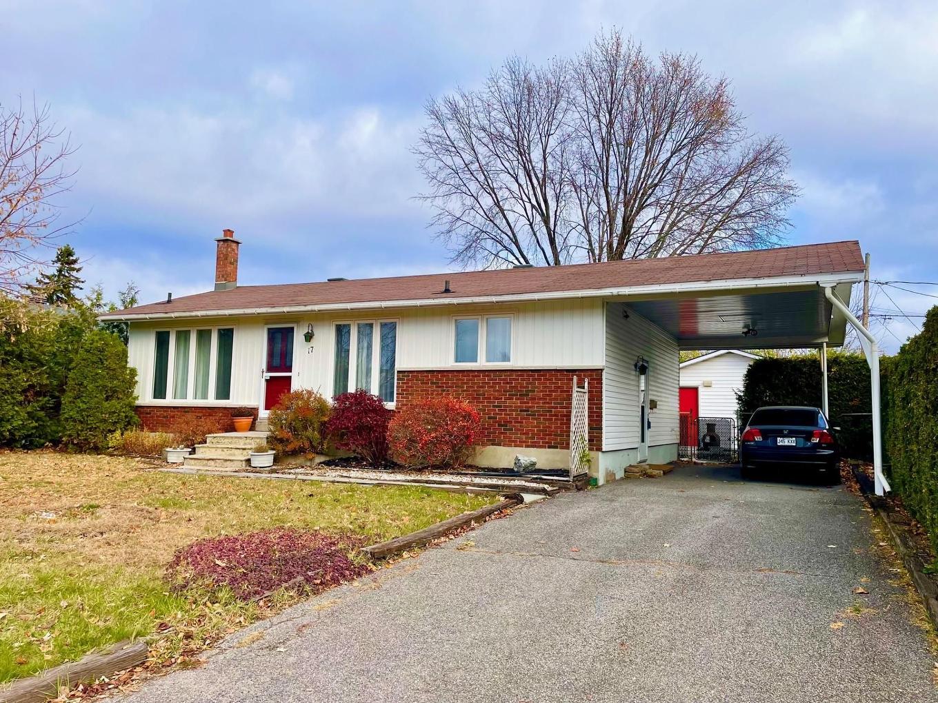 Frontage - 17 Rue De Bourgogne, Gatineau (Gatineau), QC - Outdoor With Facade