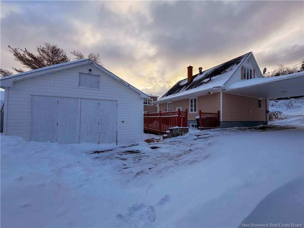 319 Goderich St, Dalhousie, NB