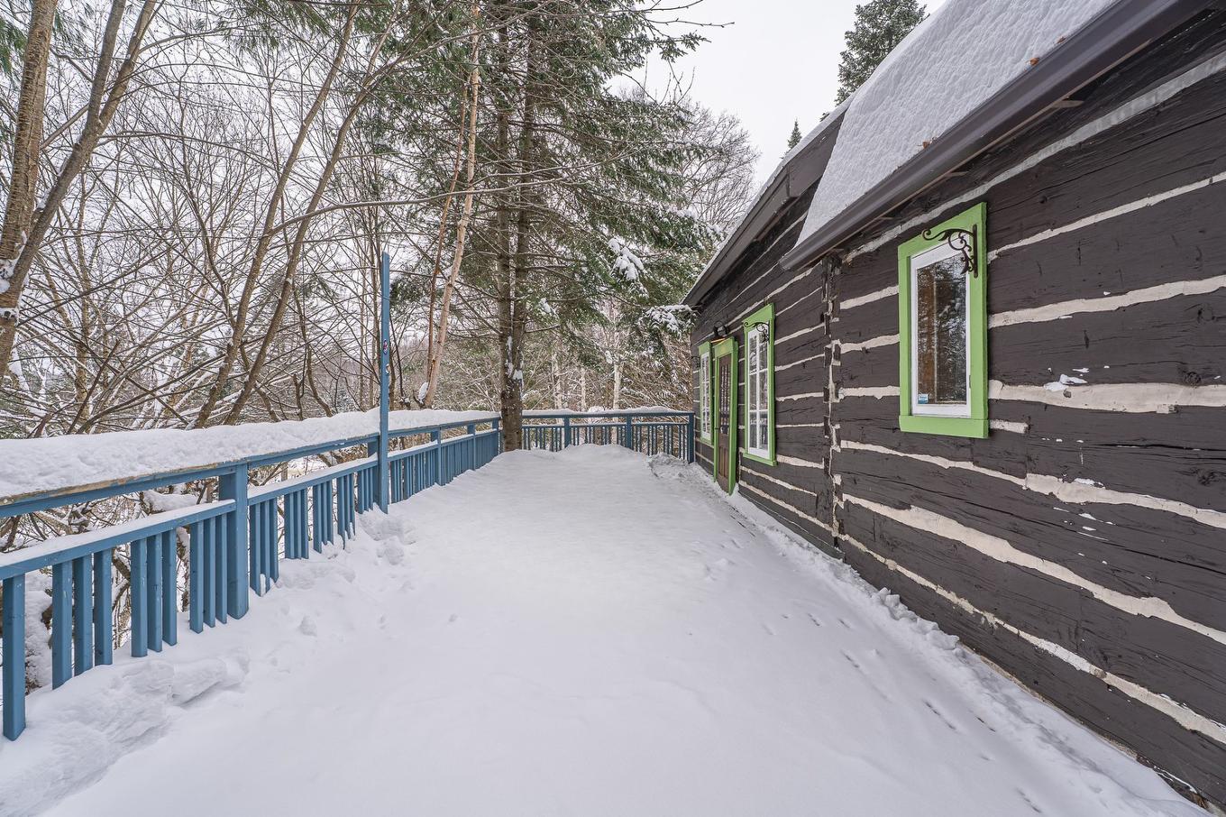 Terrasse - 1330 Mtée Gagnon, Val-David, QC - Outdoor