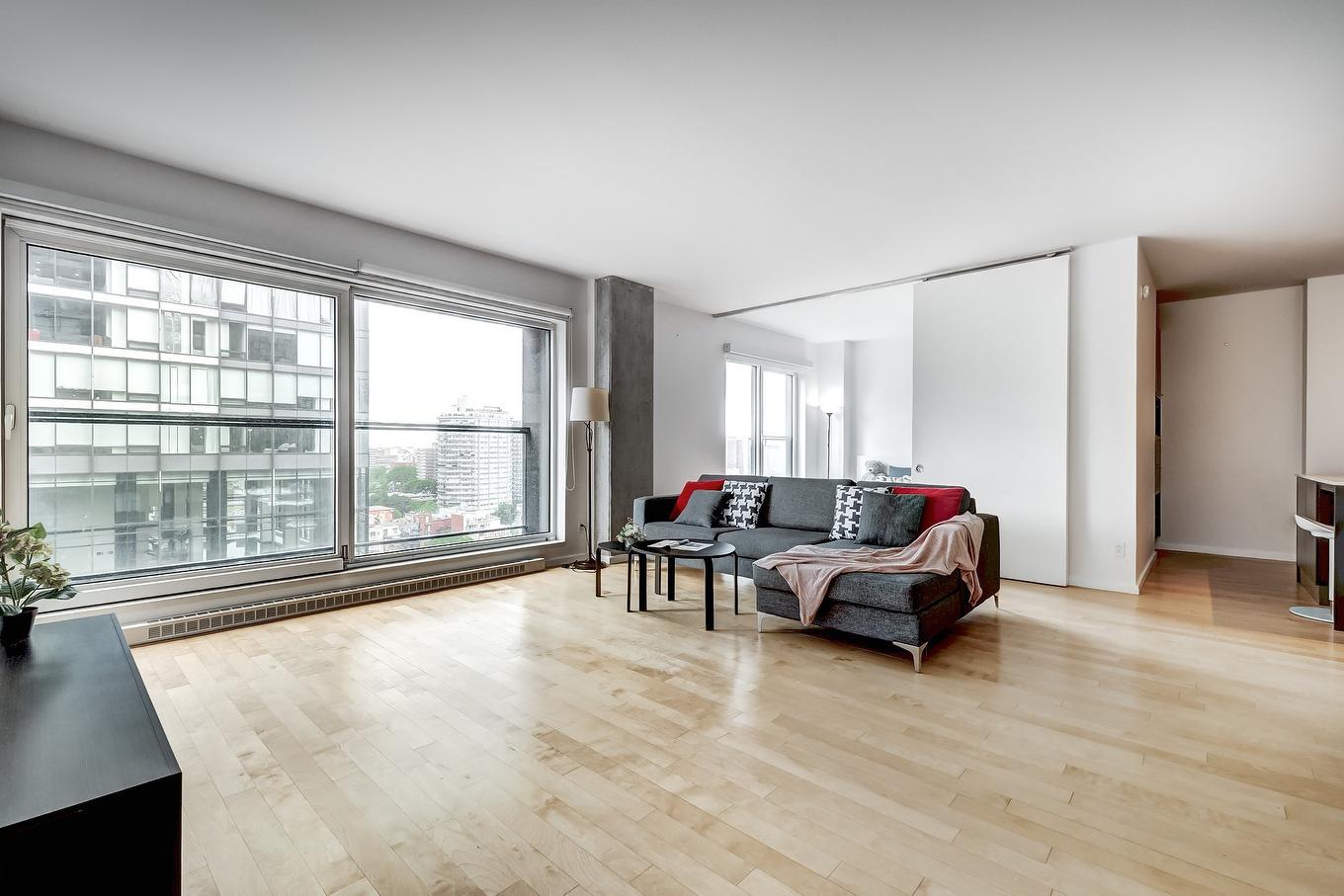 Living room - 2006-350 Boul. De Maisonneuve O., Montréal (Ville-Marie), QC - Indoor Photo Showing Living Room