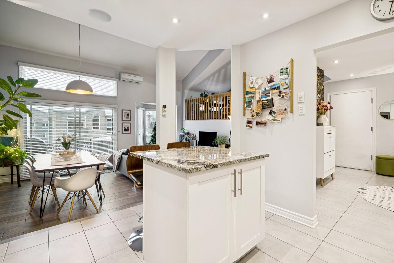 Cuisine - 8-1161 Crois. Du Collège, Montréal (Lasalle), QC - Indoor