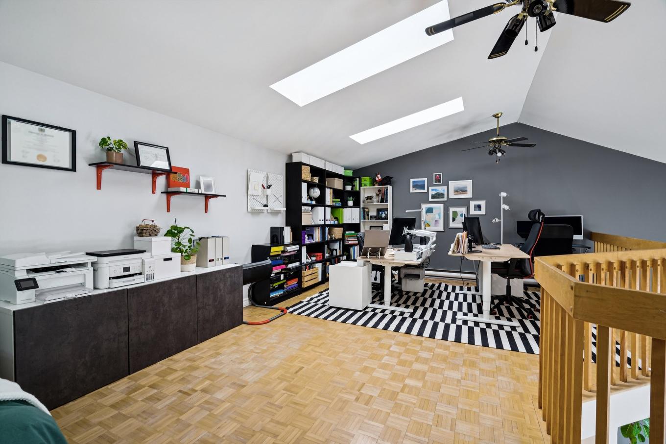 Mezzanine - 8-1161 Crois. Du Collège, Montréal (Lasalle), QC - Indoor