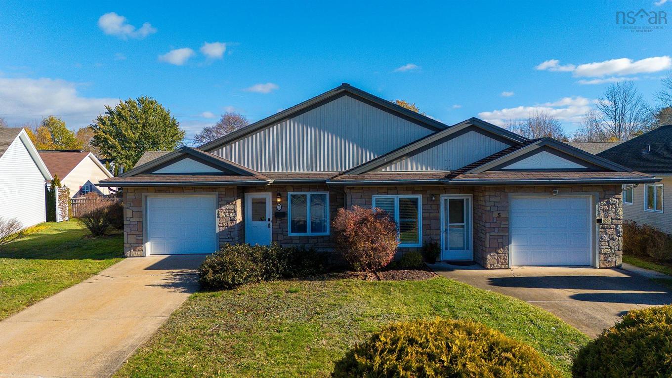 7 Harris Place, Wolfville, NS