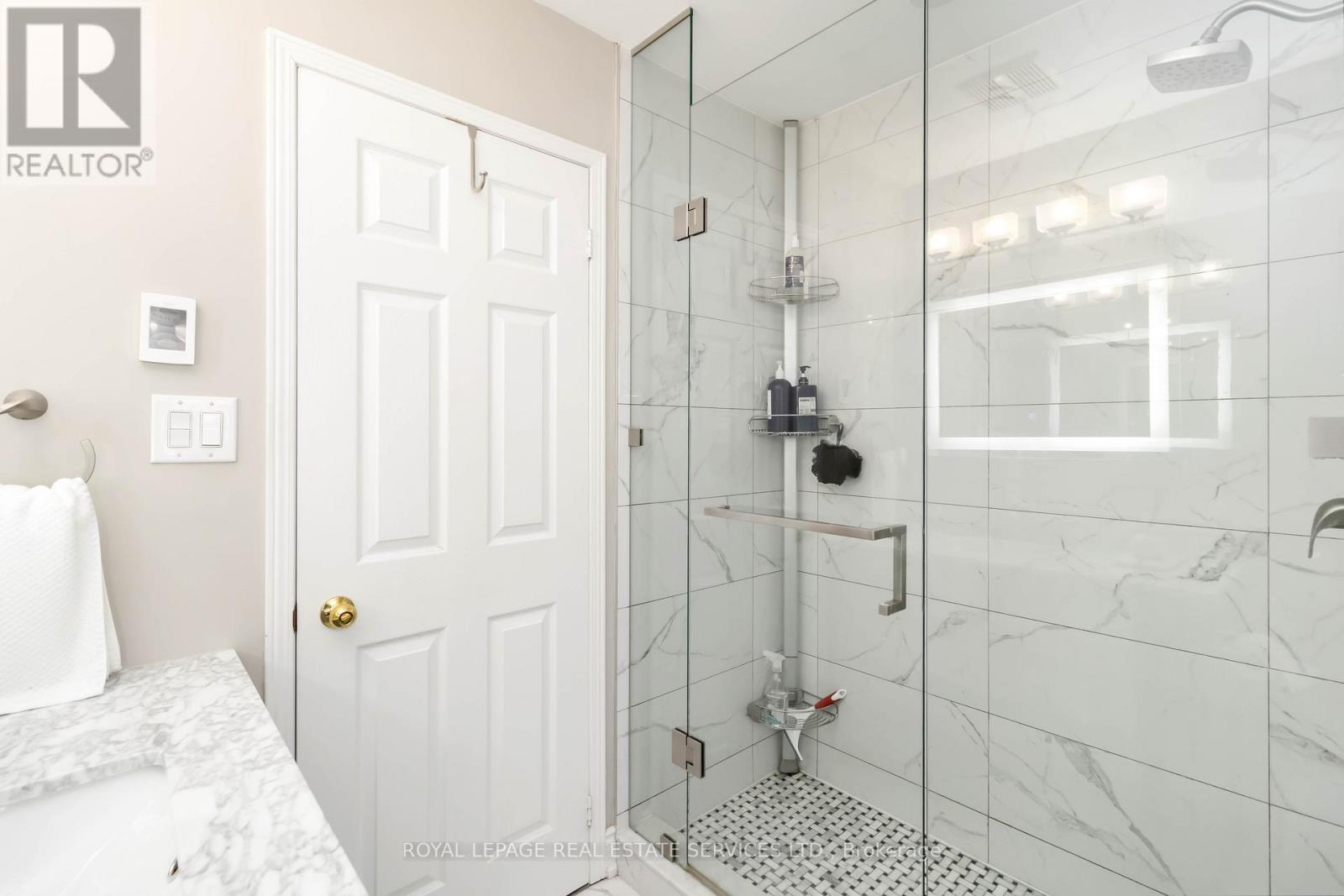 1584 Woodhenge Way, Mississauga, ON - Indoor Photo Showing Bathroom