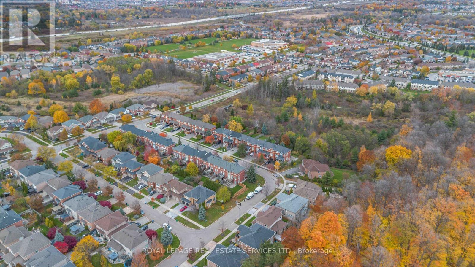 1584 Woodhenge Way, Mississauga, ON - Outdoor With View