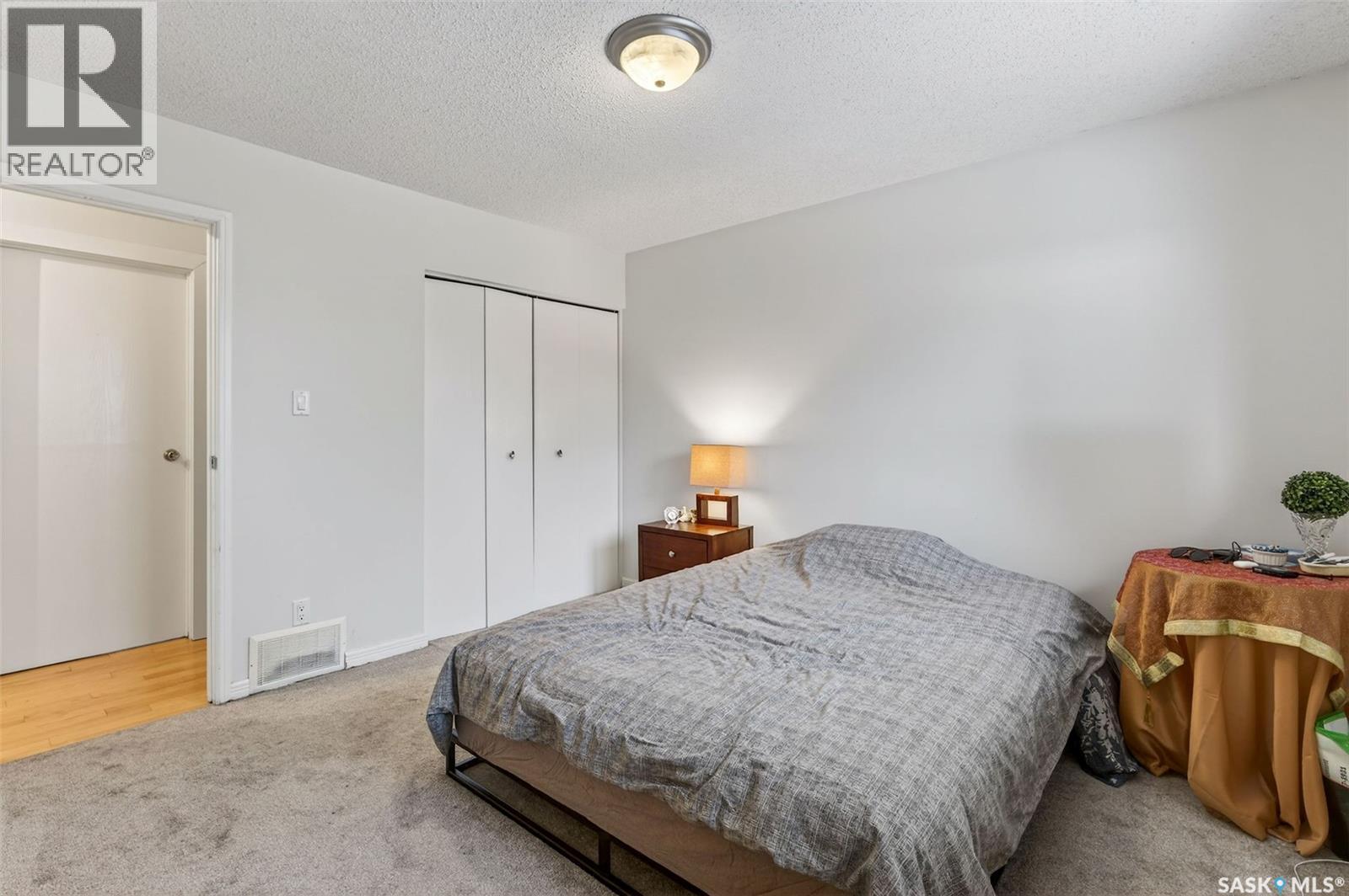 418 Tennant Way, Saskatoon, SK - Indoor Photo Showing Bedroom