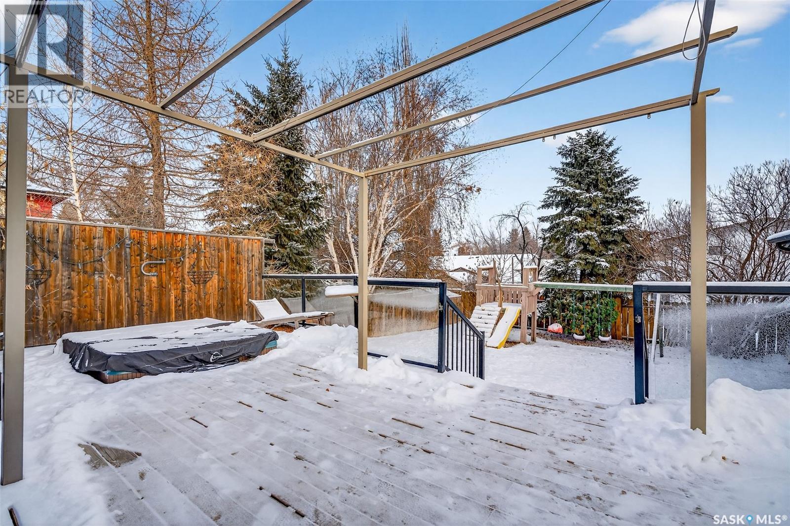418 Tennant Way, Saskatoon, SK - Outdoor