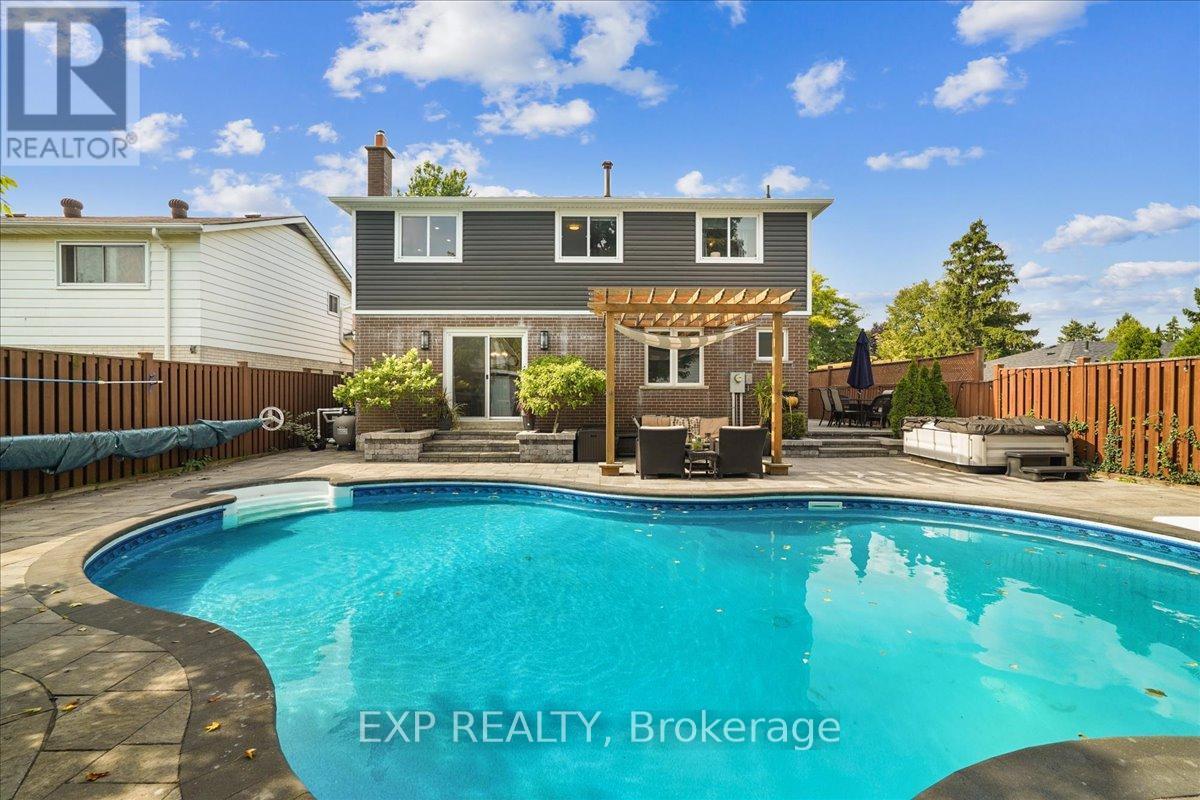1923 Steepbank Crescent, Mississauga, ON - Outdoor With In Ground Pool