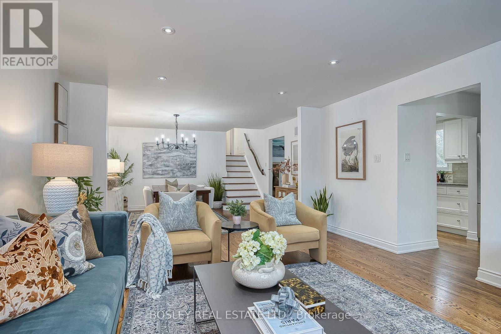 2972 Oslo Crescent, Mississauga, ON - Indoor Photo Showing Living Room