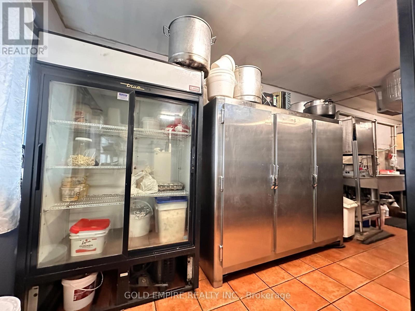 1487 Dundas Street, London East (East N), ON