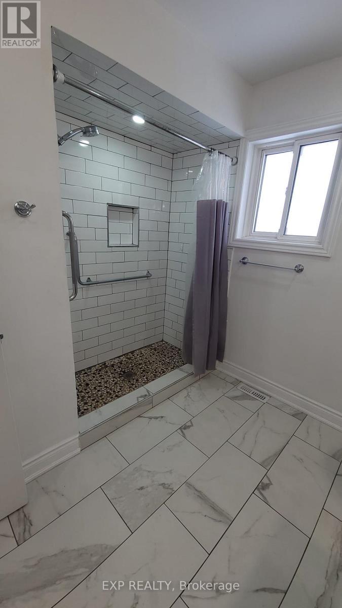 4483 Radisson Crescent, Mississauga, ON - Indoor Photo Showing Other Room