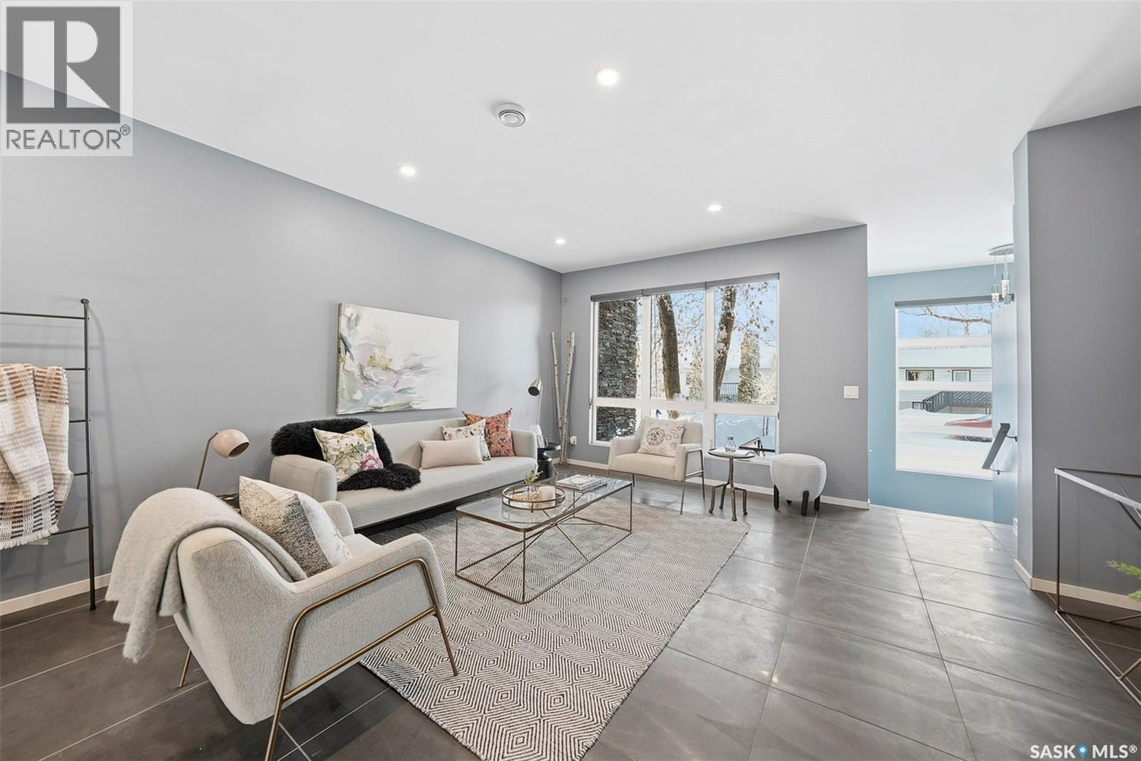 1310 Empress Avenue, Saskatoon, SK - Indoor