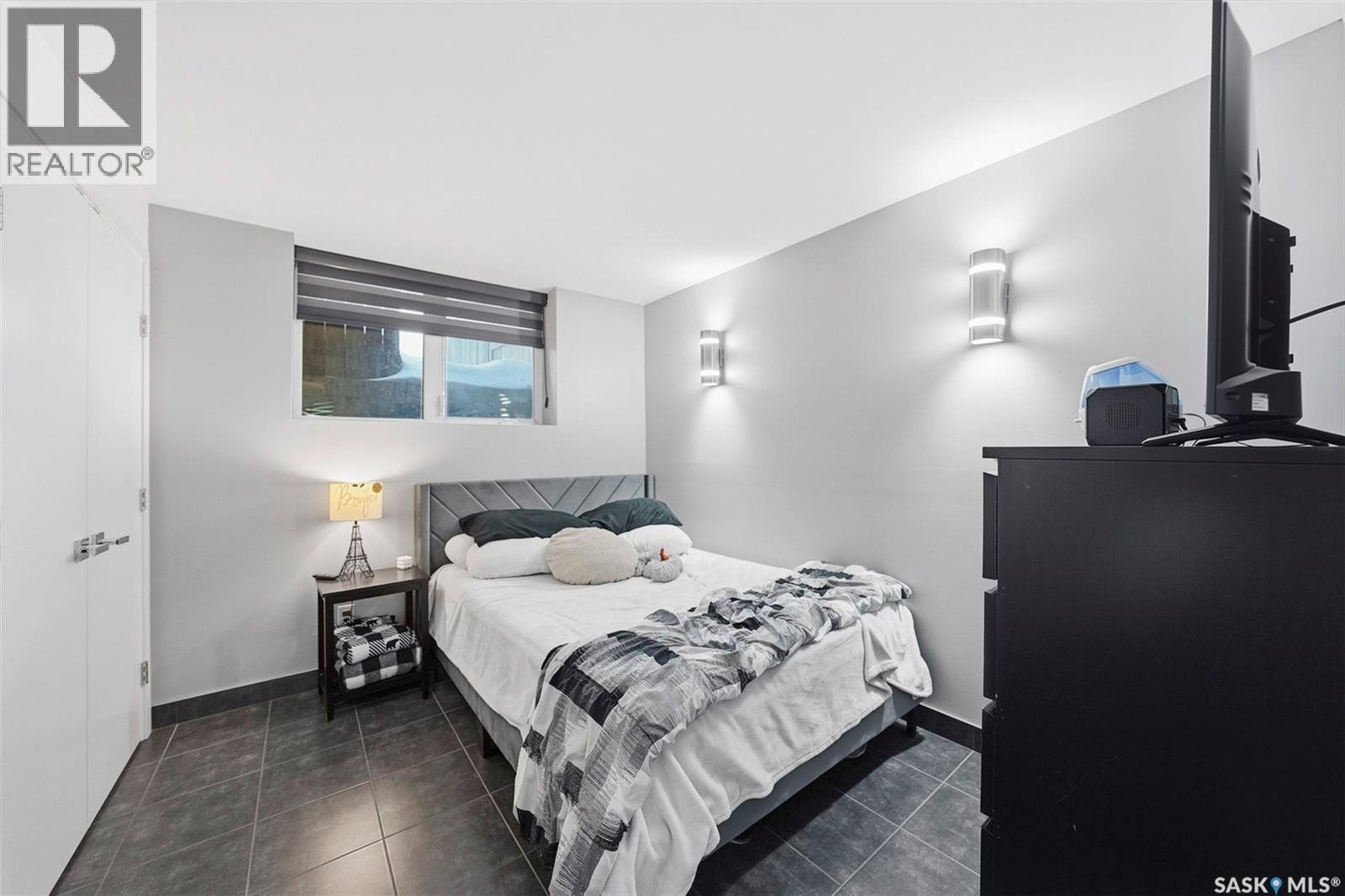 1310 Empress Avenue, Saskatoon, SK - Indoor Photo Showing Bedroom