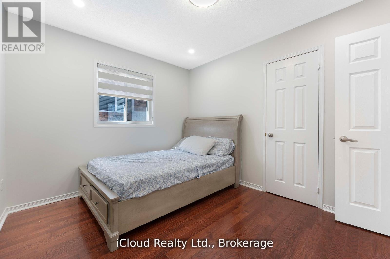 4758 Allegheny Road, Mississauga, ON - Indoor Photo Showing Bedroom