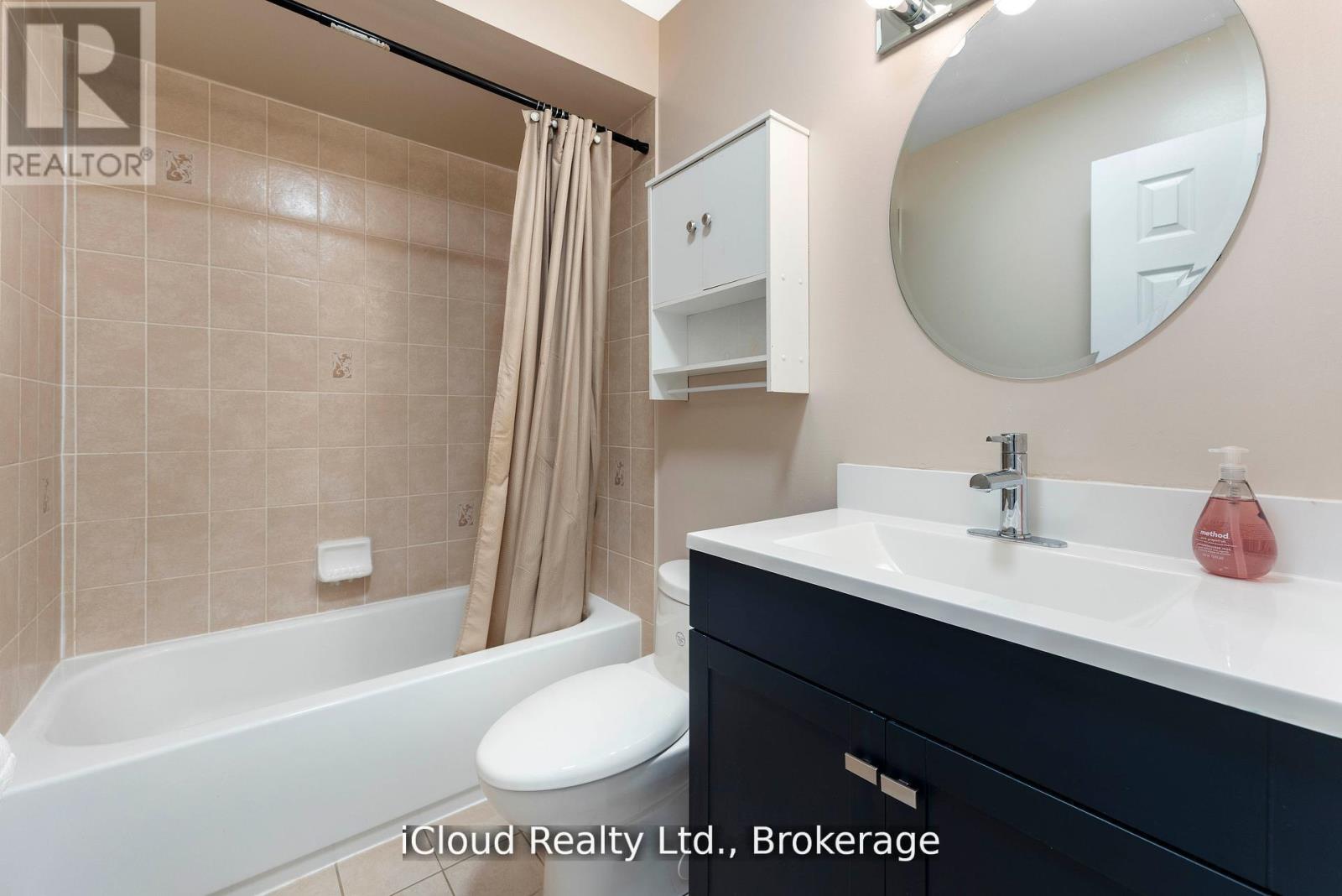 4758 Allegheny Road, Mississauga, ON - Indoor Photo Showing Bathroom