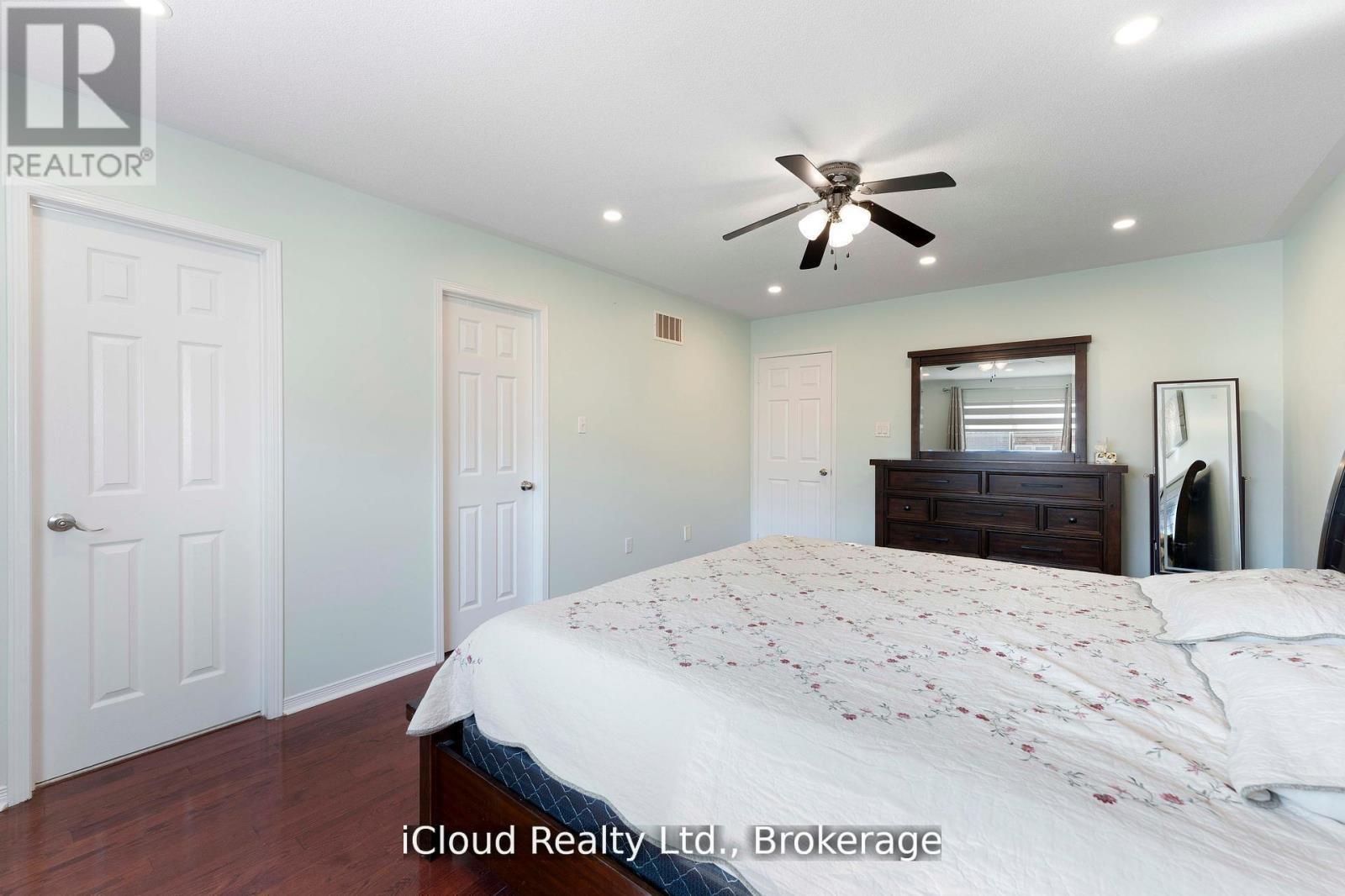 4758 Allegheny Road, Mississauga, ON - Indoor Photo Showing Bedroom