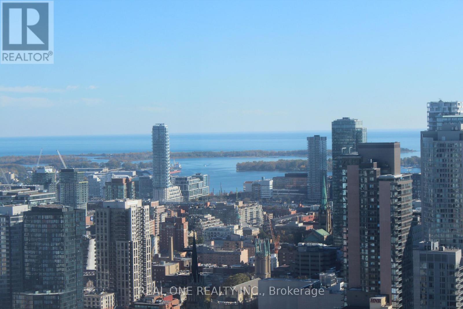 4010 - 386 Yonge Street, Toronto, ON - Outdoor With Body Of Water With View