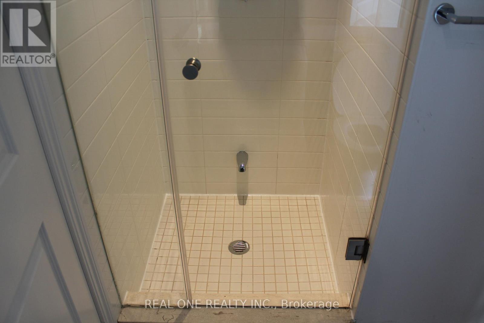 4010 - 386 Yonge Street, Toronto, ON - Indoor Photo Showing Bathroom