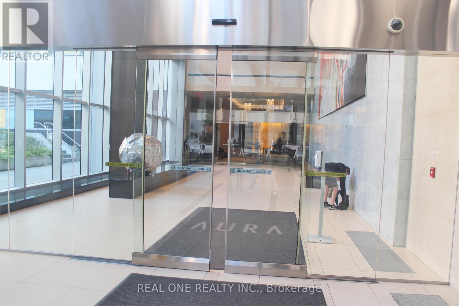 4010 - 386 Yonge Street, Toronto, ON - Indoor Photo Showing Other Room