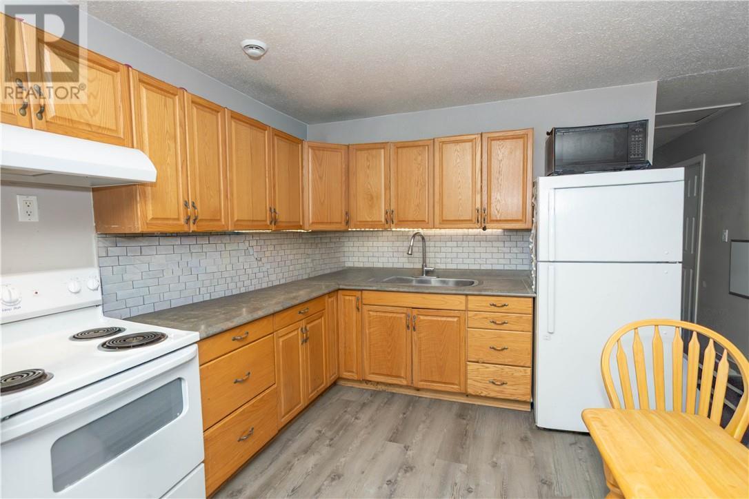 3235 Errington Avenue, Chelmsford, ON