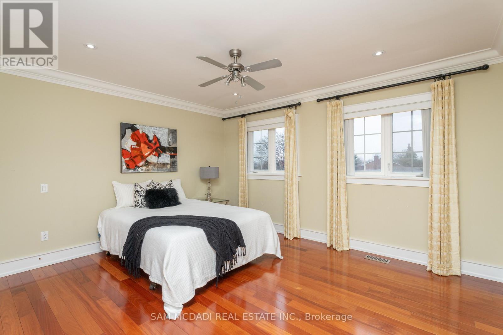 2489 Olinda Court, Mississauga, ON - Indoor Photo Showing Bedroom