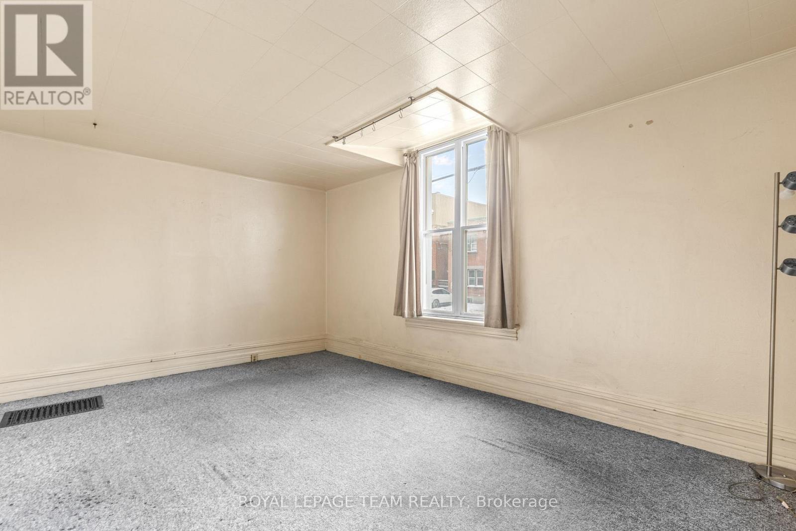 Main level living room - 498 Gladstone Avenue, Ottawa, ON - Indoor Photo Showing Other Room