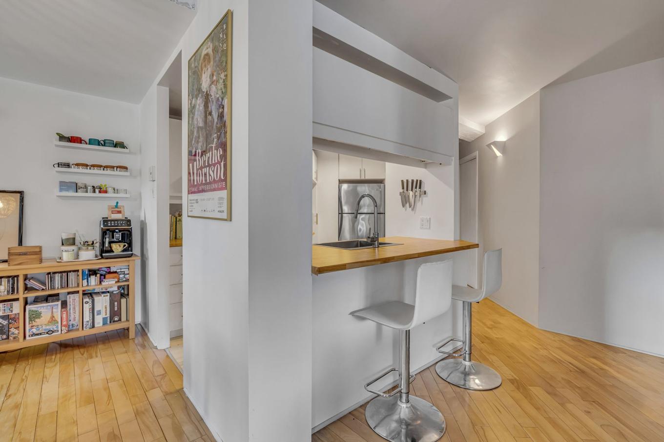 Cuisine - 204-282 Rue St-Joseph E., Québec (La Cité-Limoilou), QC - Indoor Photo Showing Other Room