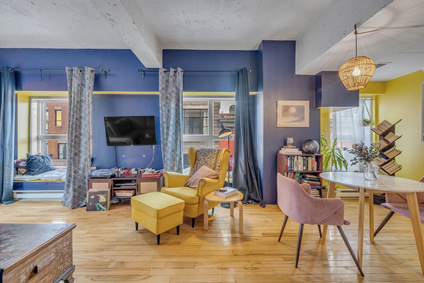 Salle familiale - 204-282 Rue St-Joseph E., Québec (La Cité-Limoilou), QC - Indoor