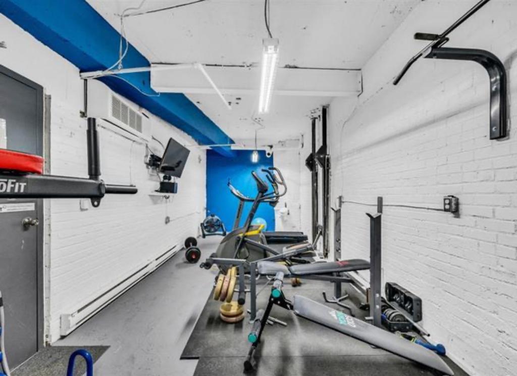 Salle d'exercice - 204-282 Rue St-Joseph E., Québec (La Cité-Limoilou), QC - Indoor Photo Showing Gym Room